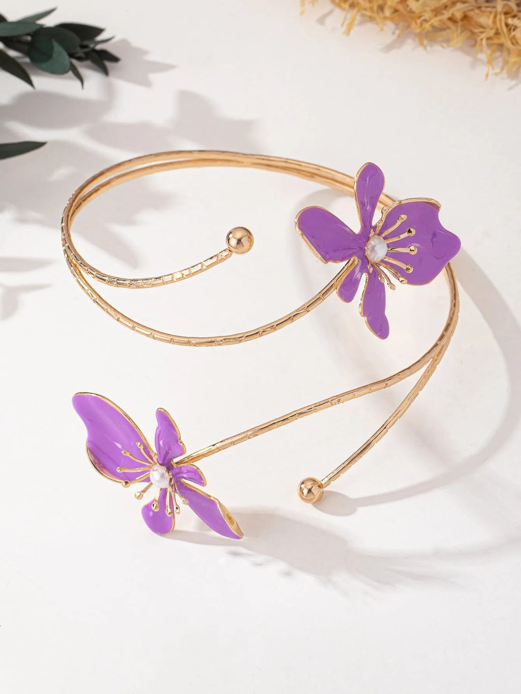 Alloy armband with hollow line pattern in pink or purple metallic finish