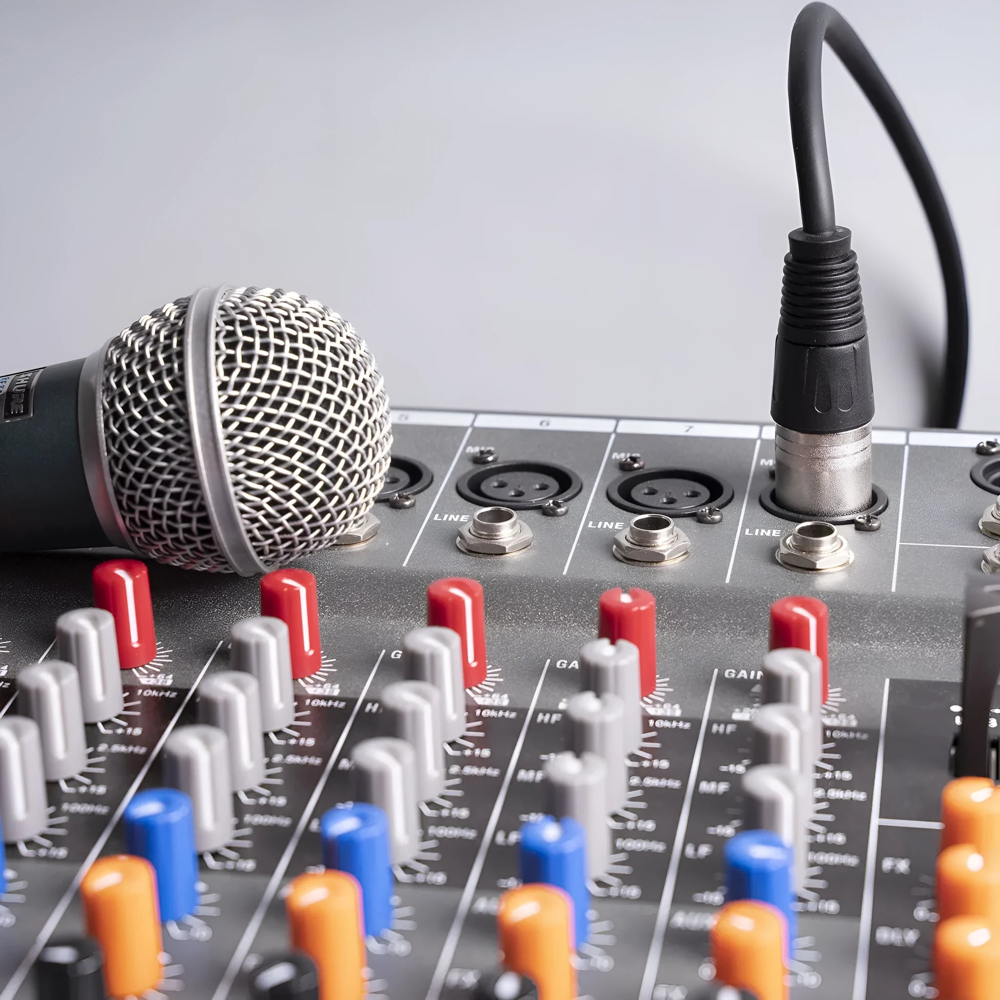 Full balance cannon microphone audio cable 1.8m with nickel-plated XLR connectors, black colour option