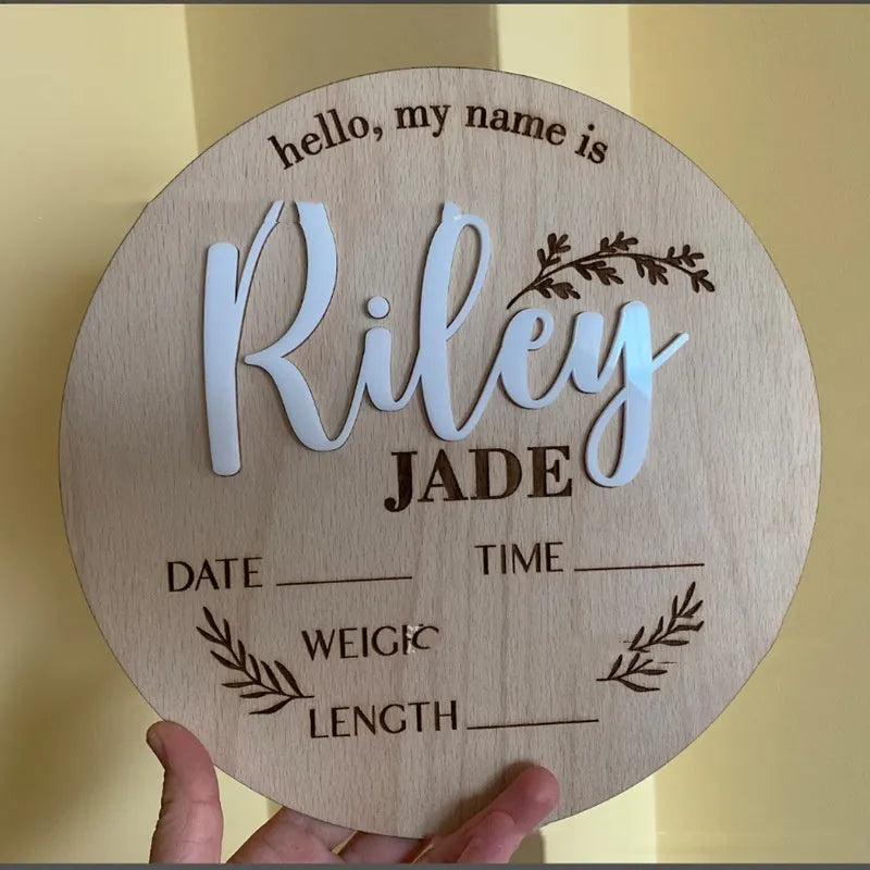 Square wooden newborn name label with birth information display, 15x15 cm plywood construction