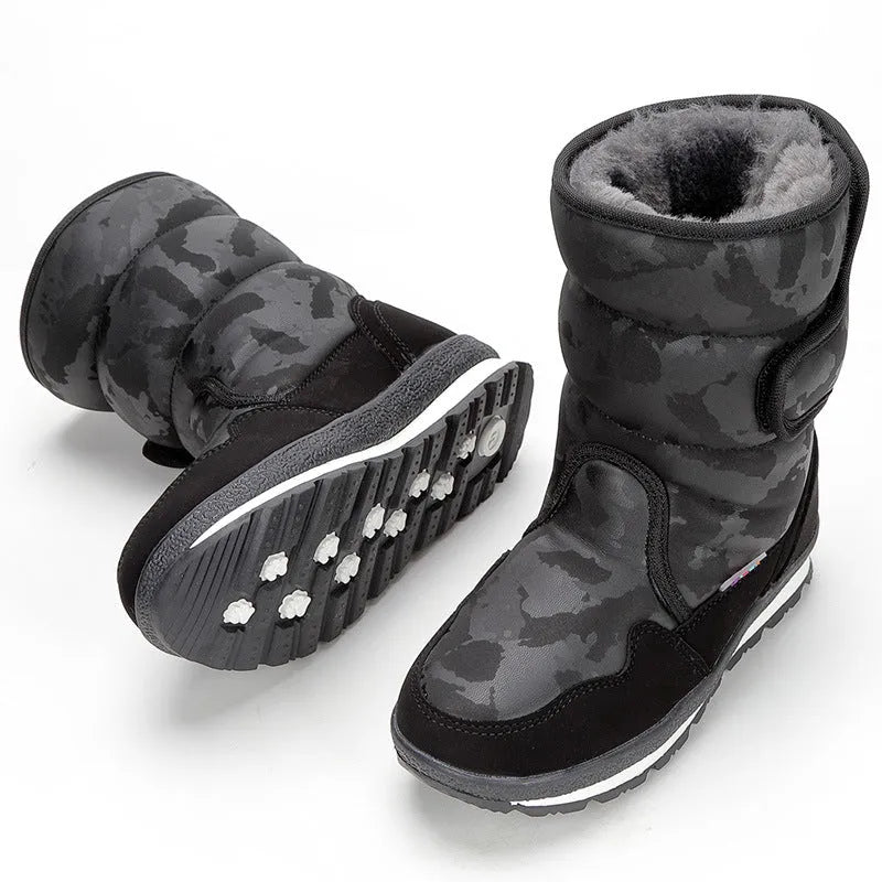 Fleece-lined children's winter snow boots with slip-resistant rubber sole in charcoal black colour