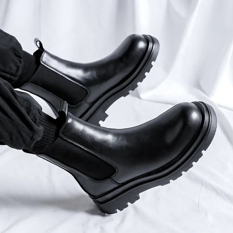 Chelsea men's high-top smoke pipe British Martin boots in Y666 black artificial PU leather with round toe and rubber sole.