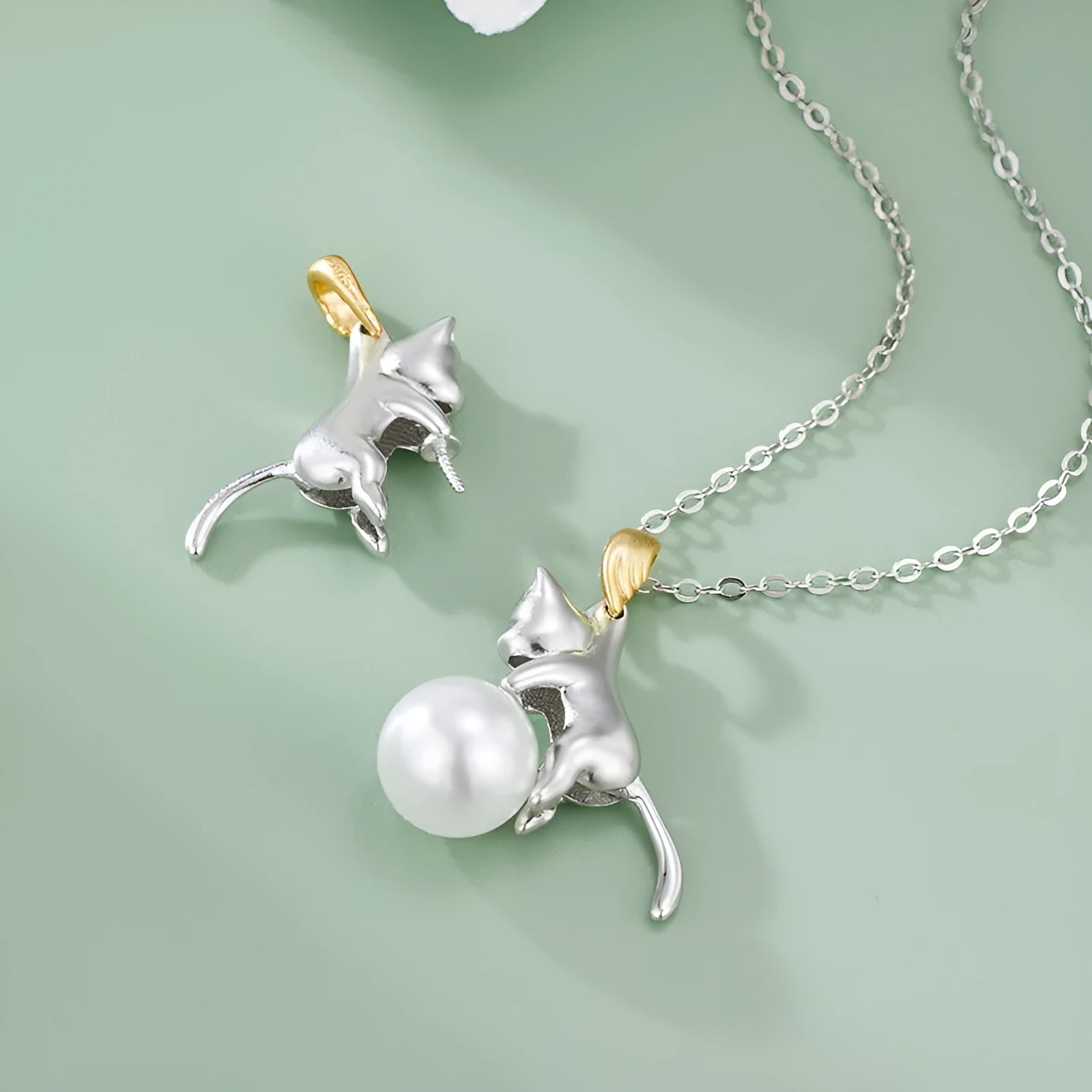 925 sterling silver cat charm clavicle necklace with an electroplated finish.