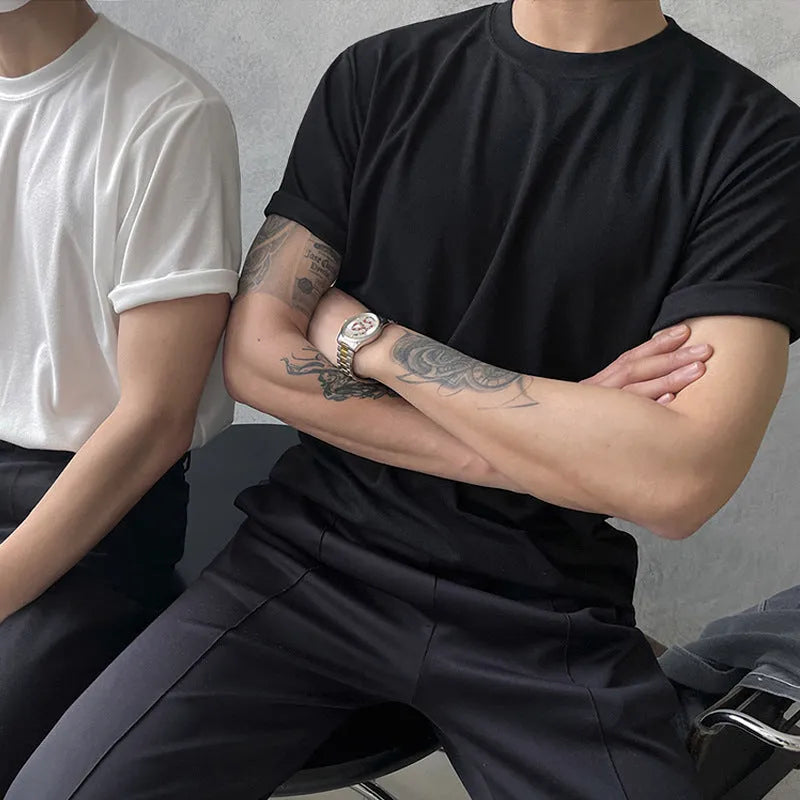Men's slim-fit cotton T-shirt in black or white with Asian sizing