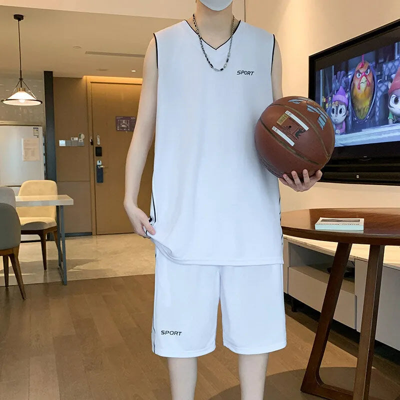 Basketball wear sleeveless vest and shorts sports suit in white, polyester fibre, summer training