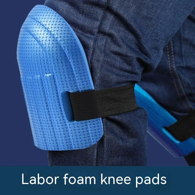 A pair of EVA foam kneepads in assorted colours for construction and DIY work.