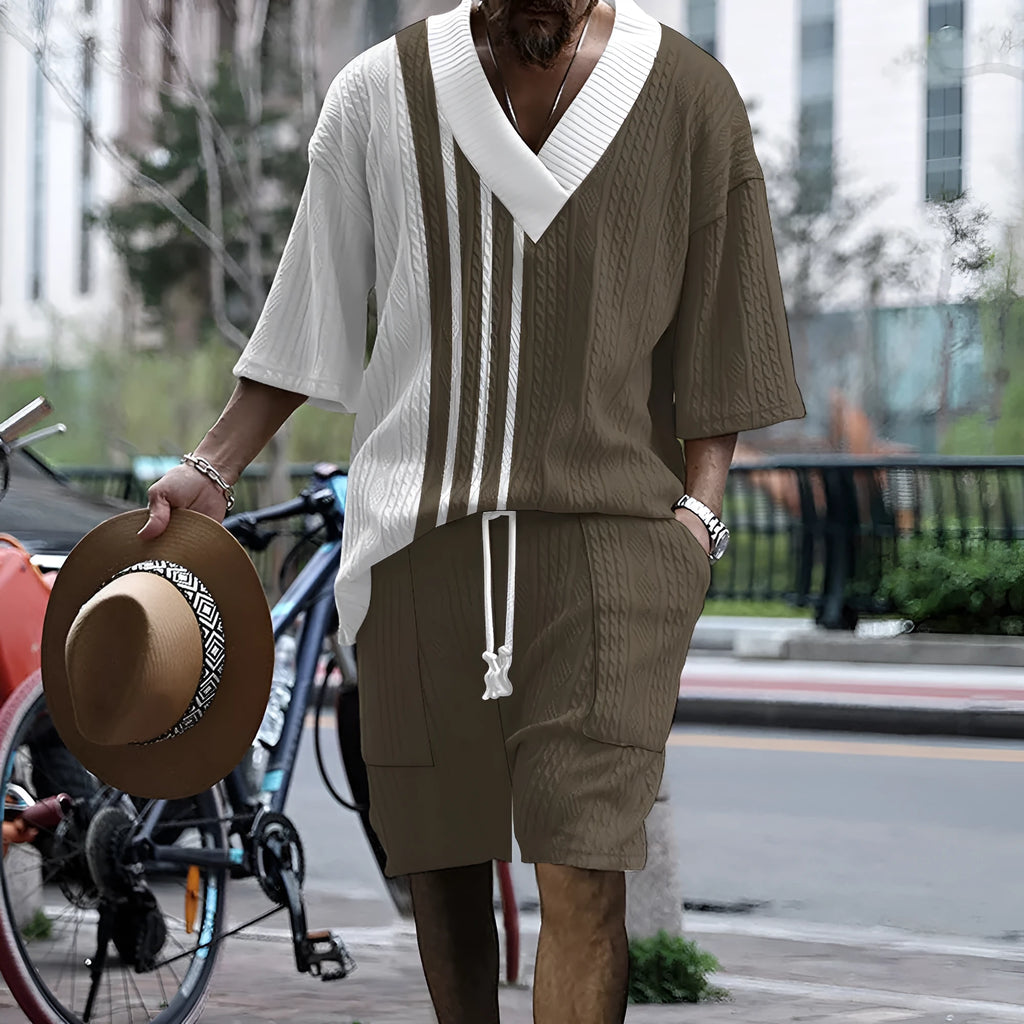 Men's knitted shorts suit with drop-shoulder short-sleeved top and matching shorts in printed design