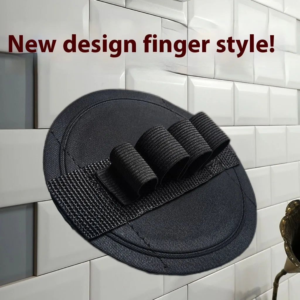 Rubber finger-style bath towel in round cake design for handheld washing