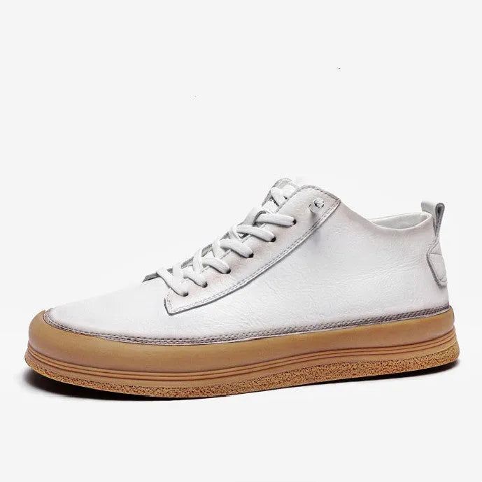 Men's black leather casual shoes with round toe and lace-up closure on a rubber sole