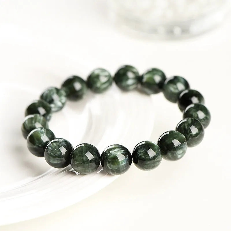Green dragon crystal bracelet with 8-9mm round beads featuring Ruyi design elements