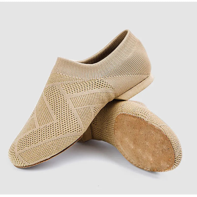 Camel-coloured Latin dance shoes with cotton mesh upper and leather sole