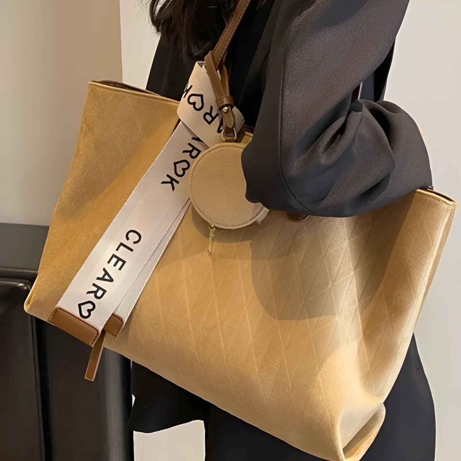 Soft polyester large capacity shoulder tote bag with multiple compartments in horizontal square shape