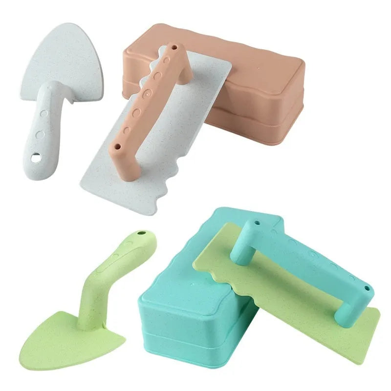 Wheat straw sand shovel toy 19cm in brown and green with brick mould