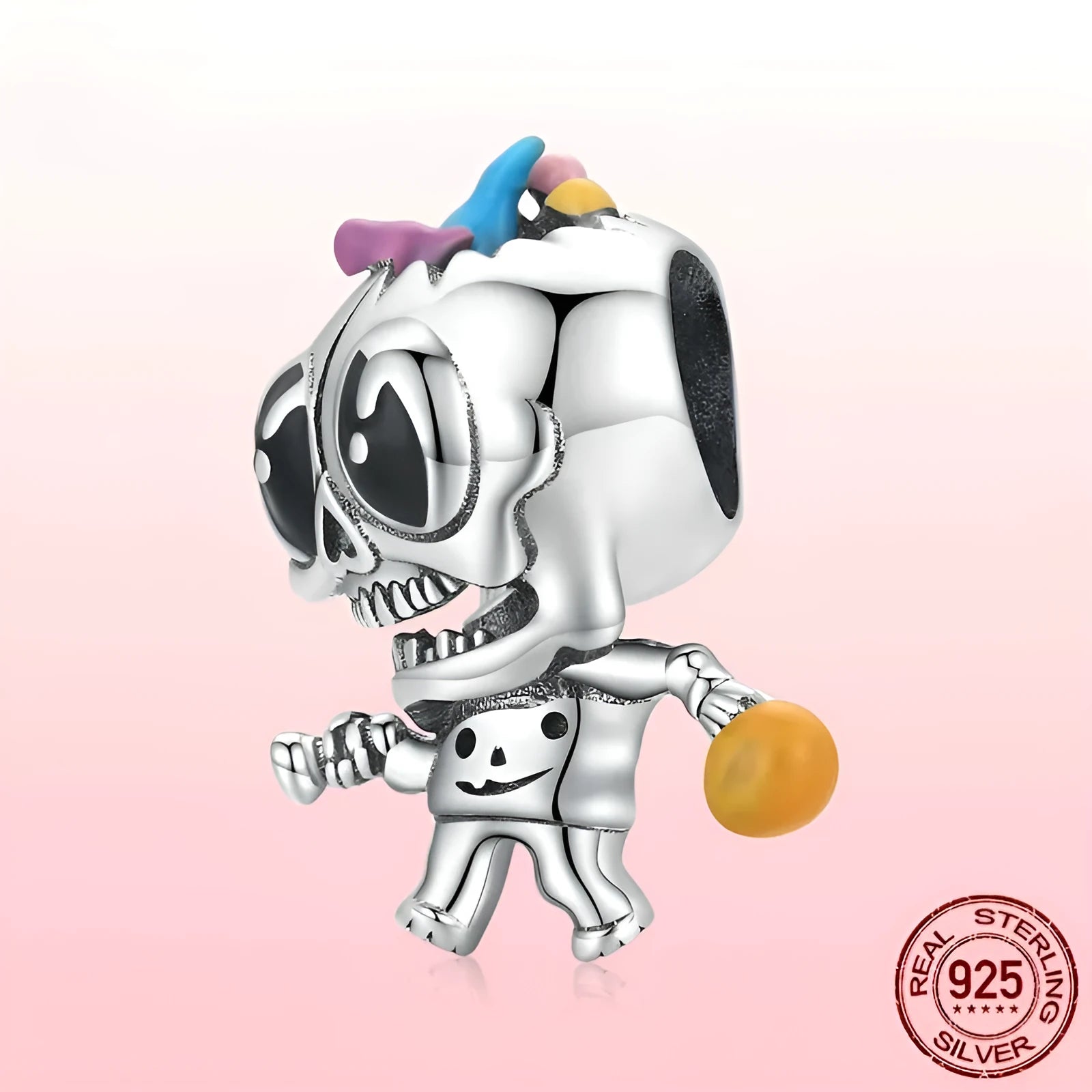 Close-up of a 925 silver Halloween skull bead with 0.45cm aperture on a white background