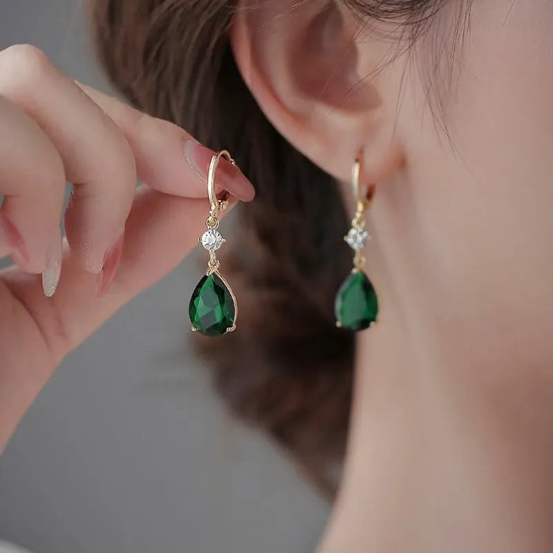 Green geometric teardrop alloy earrings with drop pendant design
