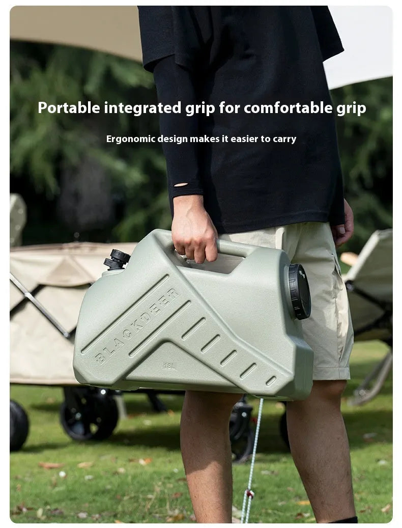 Portable water storage tank in green back 18L and snail 13L designs, made from PP material