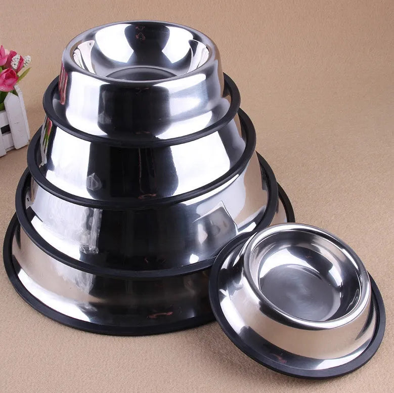 Pet non-slip stainless steel bowl in bottom diameter 22cm, classic design on a floor