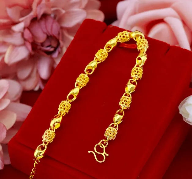 Gold-plated brass bracelet with vacuum gold finish on brass base for wedding photography