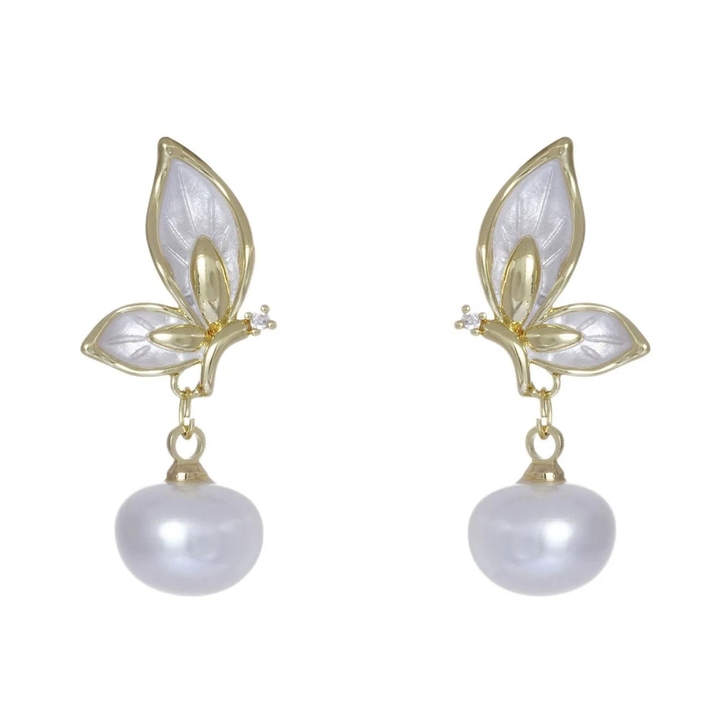 A pair of simple style copper butterfly earrings for women with an electroplated painted oil design.