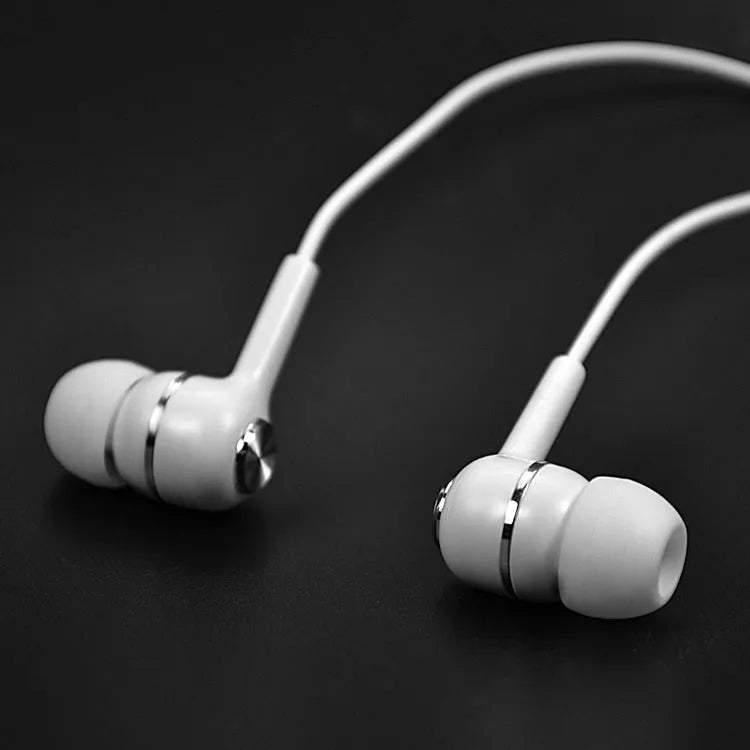White in-ear subwoofer headphones with 3.5mm jack and 115dB sensitivity