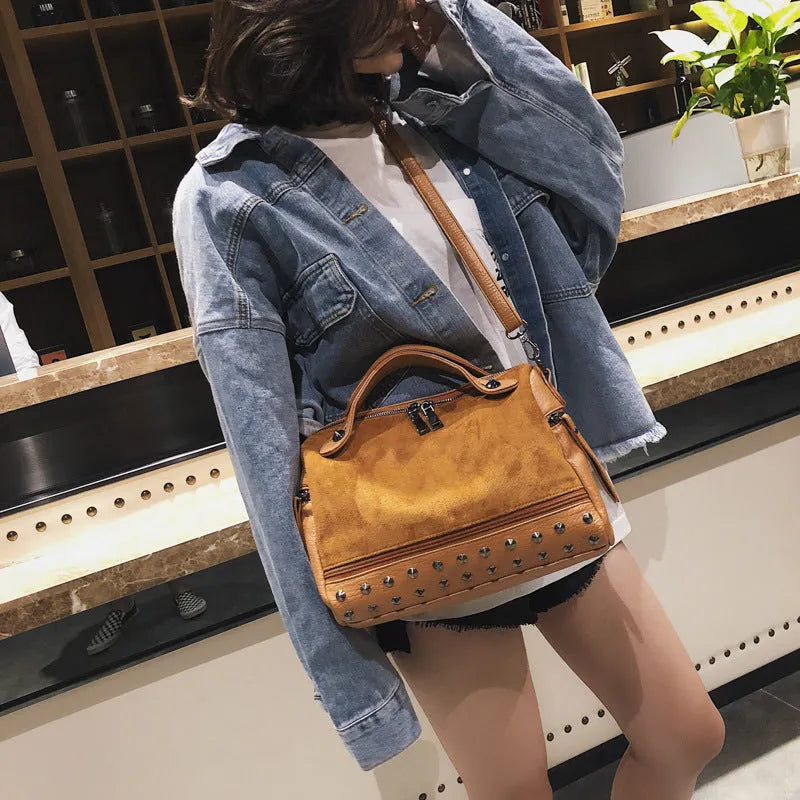 Soft PU leather women's tote shoulder bag with large capacity and zip closure