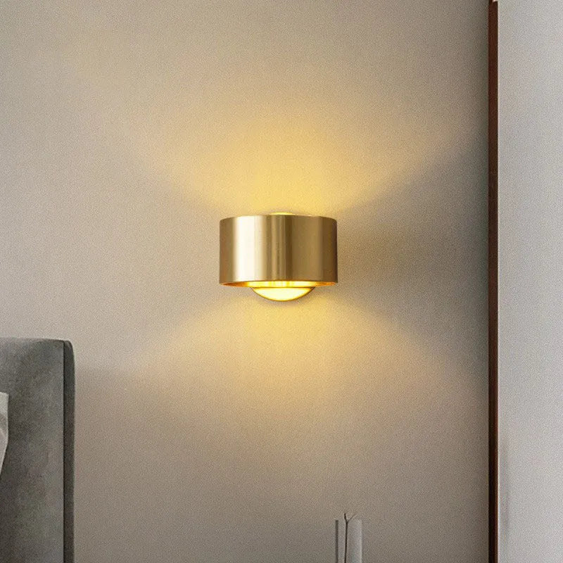Copper wall lamp in modern style with gold or black finish options