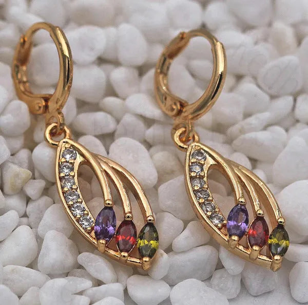 Gold alloy crystal long eardrops with geometric shape for women's earring jewellery