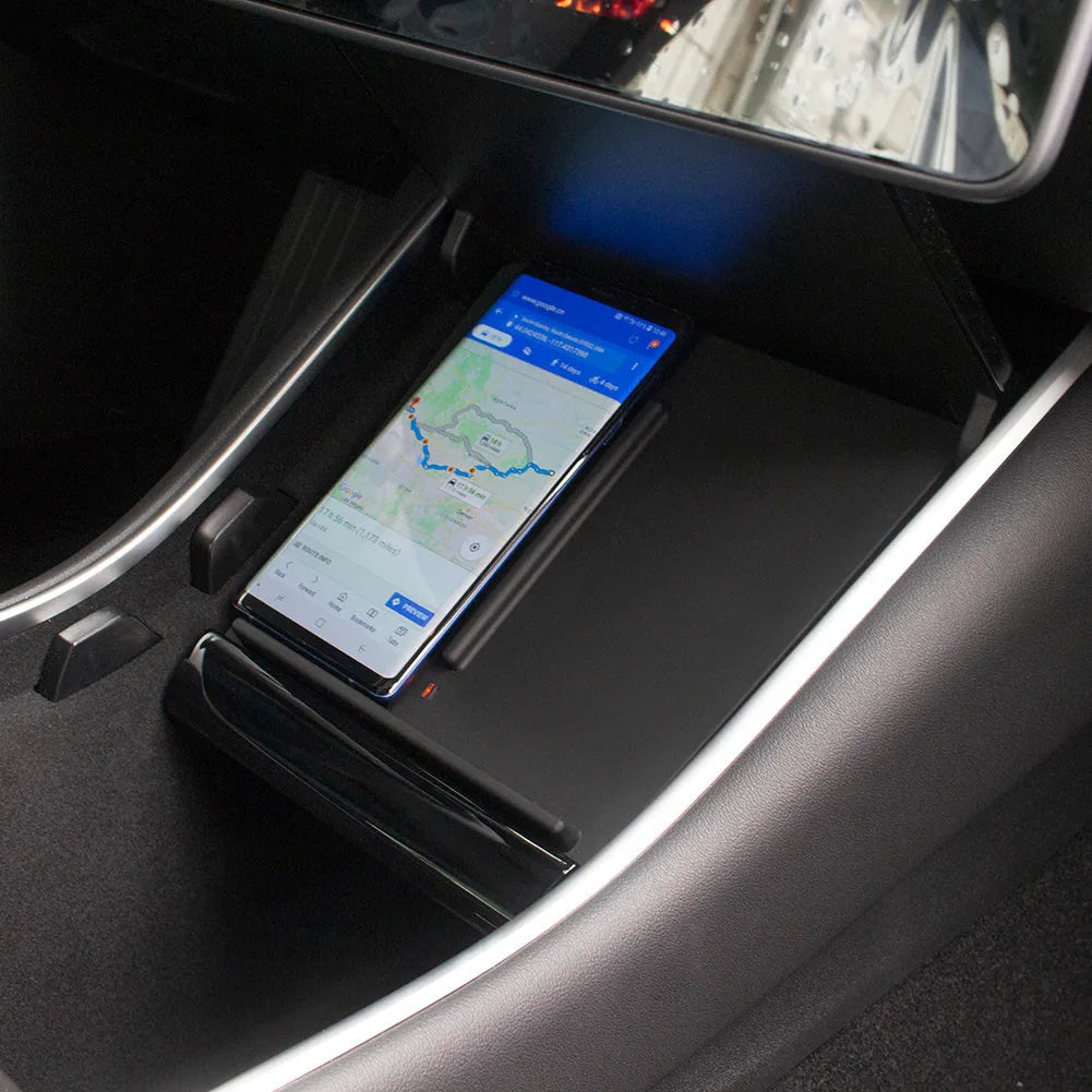 Tesla Model 3 wireless car charger 10W black double separation line design on centre console