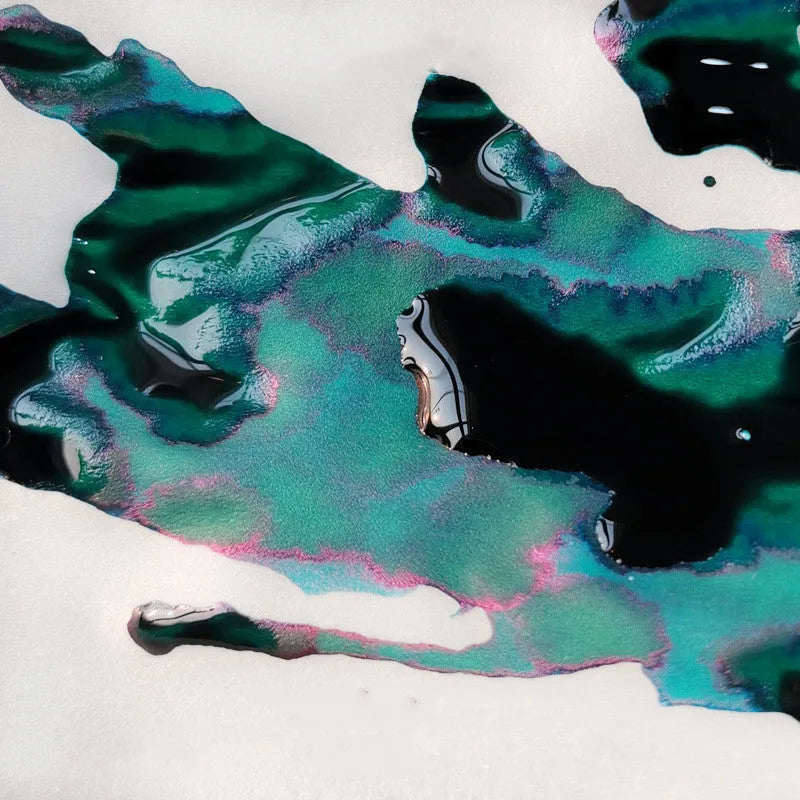 MEMORY-0420 fountain pen ink bottle with gradient colour and sheen effects for dip and fountain pens