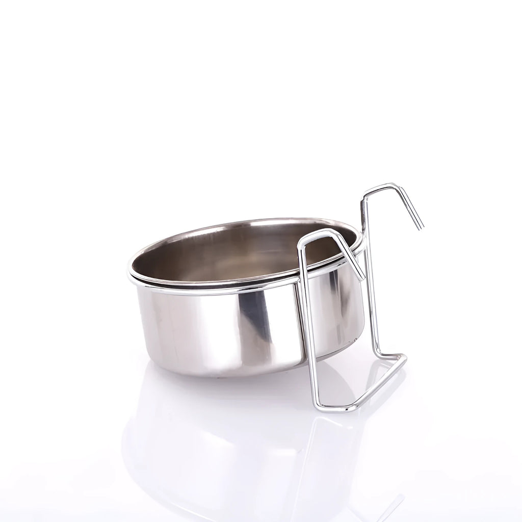 Set of six stainless steel pet food bowls with frame, sizes 10cm to 20cm, on floor