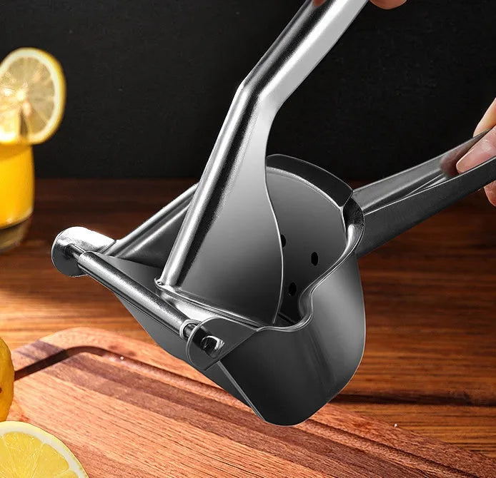 304 stainless steel manual juicer with triangular outlet and porous filter for citrus fruits