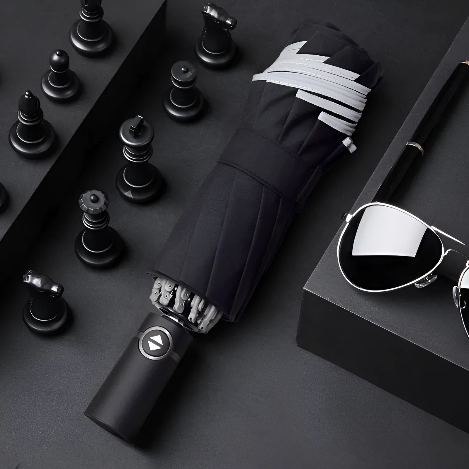 Automatic reverse umbrella with reflective cloth shown open, demonstrating 58cm span and 10-rib construction
