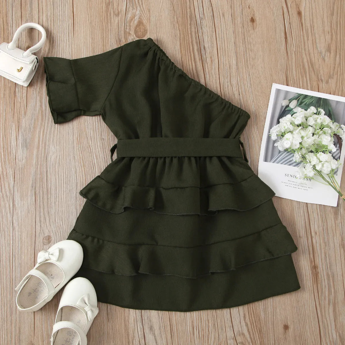 Girl's A-class safety dress with cake skirt and bow in plain pattern sizes 90-130cm