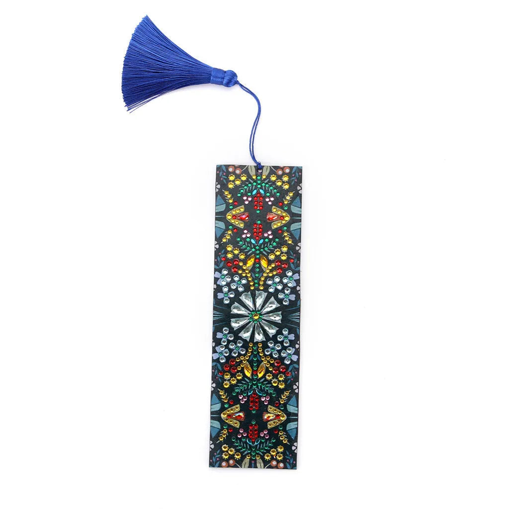 Diamond painting leather bookmark craft kit with mandala flower pattern embroidered using special-shaped round diamonds