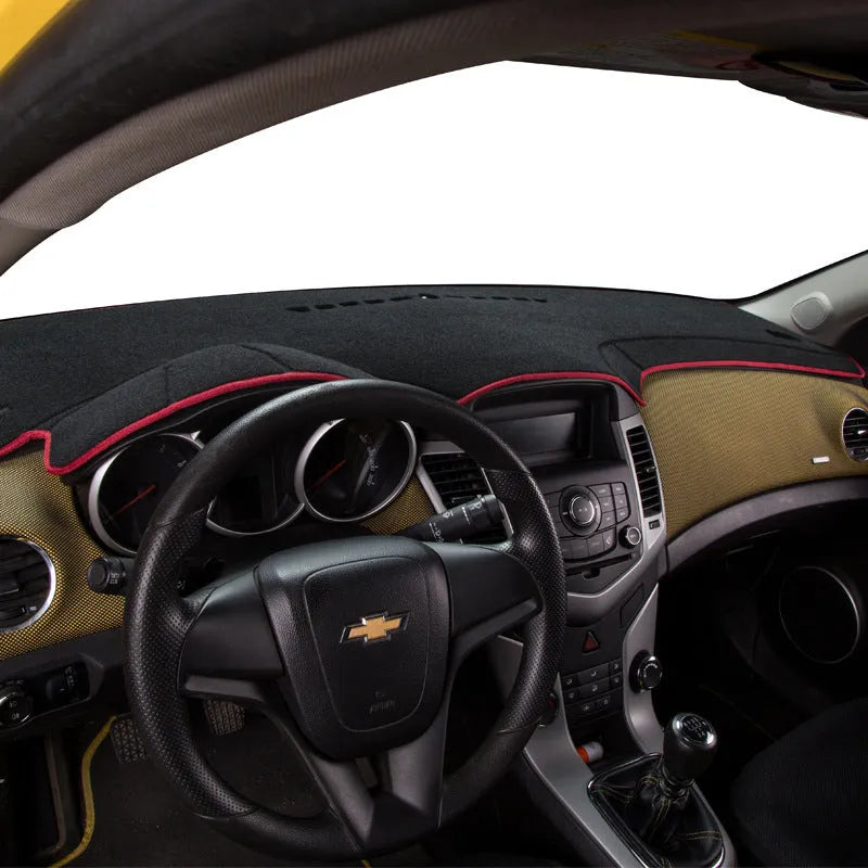 Silicone dashboard light-proof pad for old Prado vehicles with non-slip surface