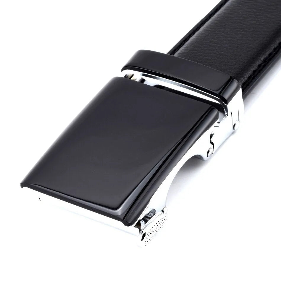 Men's automatic buckle belt in cowhide leather with lightweight body, available in black, blue, brown, khaki, red, white, 110-130cm lengths