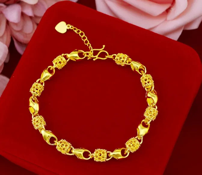 Gold-plated brass bracelet with vacuum gold finish on brass base for wedding photography