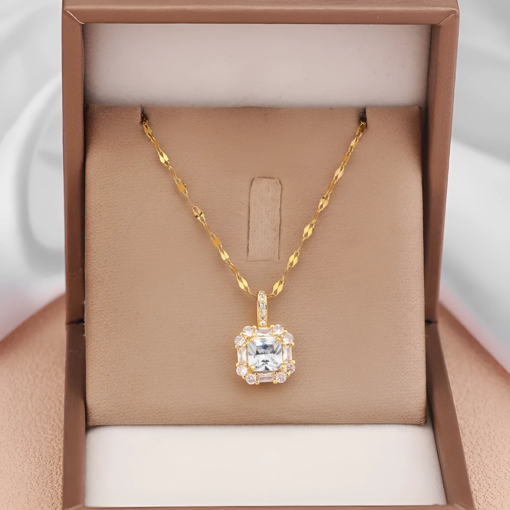 Women's titanium steel clavicle chain with geometric zircon pendant in T8052 gold colour