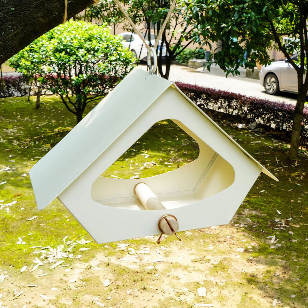 Modern European-style iron bird nest for outdoor garden bird feeding and decoration