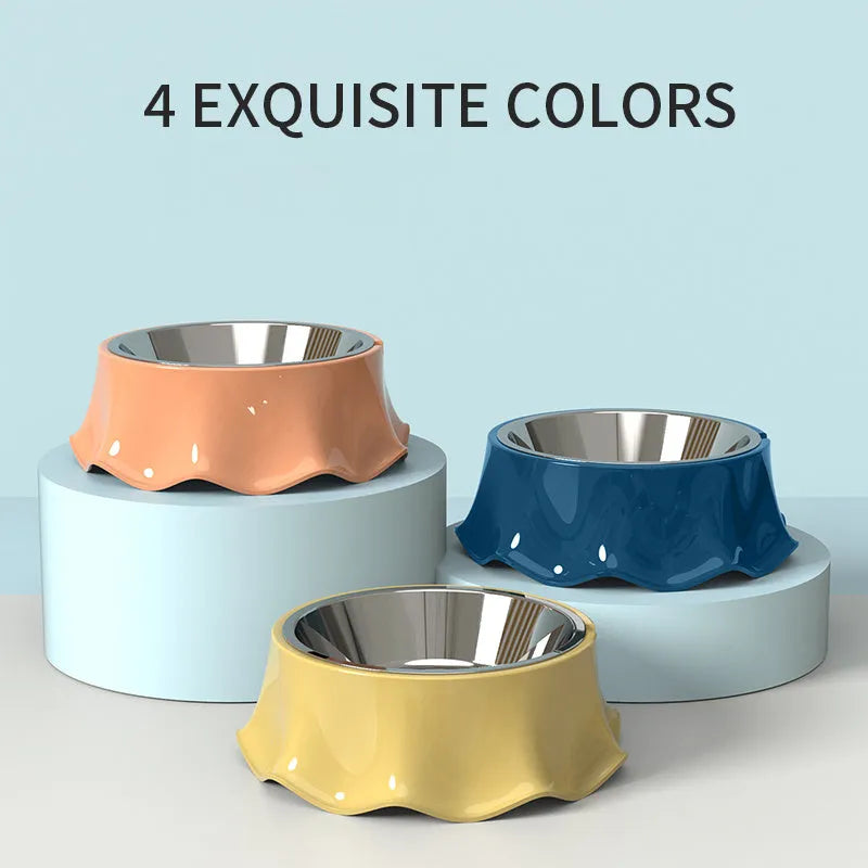Non-slip stainless steel cat and dog feeding bowl with rubber bottom in blue colour
