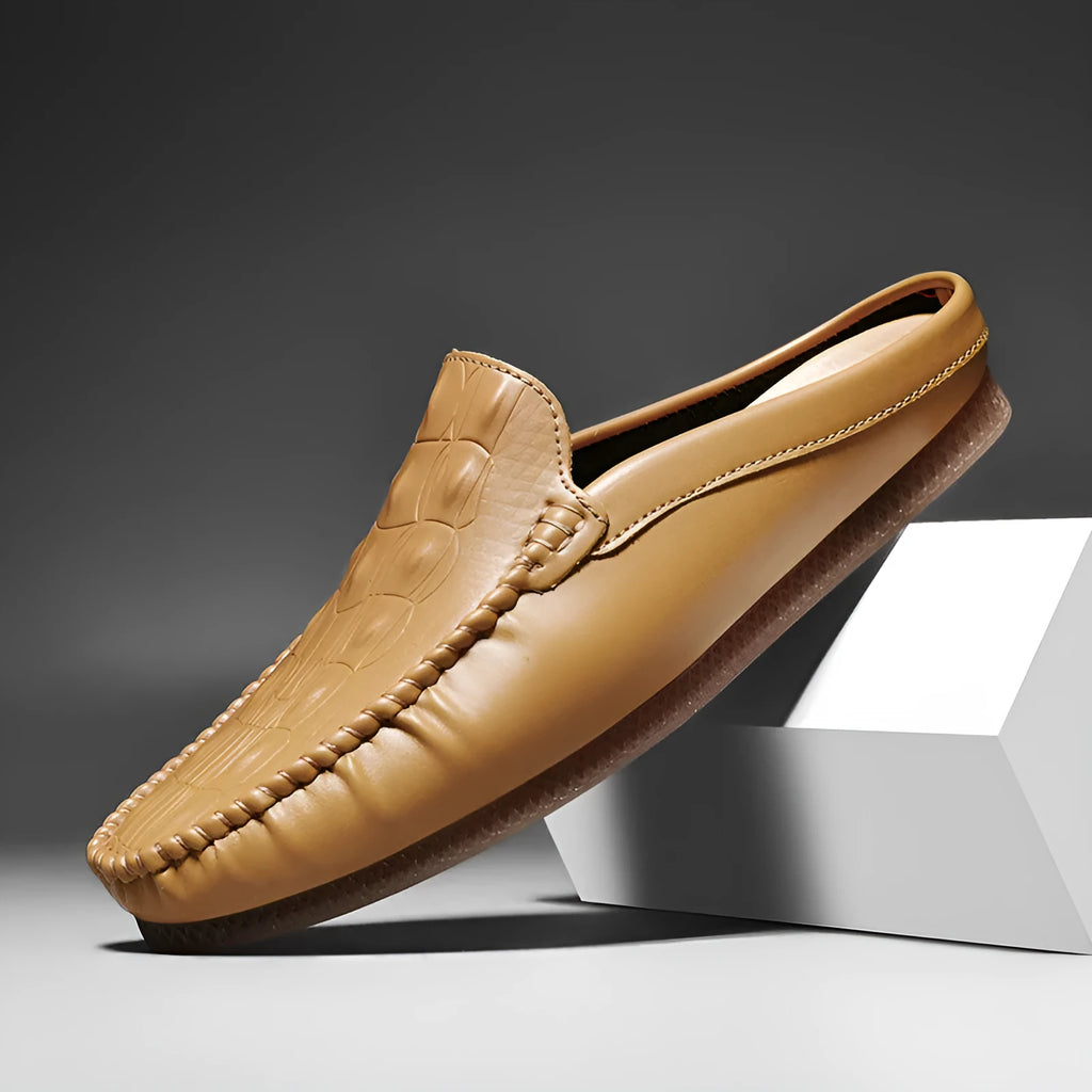 Men's black breathable semi-slippers with artificial PU upper and rubber sole.