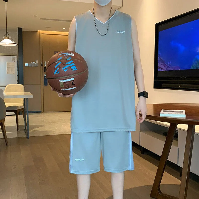 Basketball wear sleeveless vest and shorts sports suit in white, polyester fibre, summer training