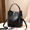 Women's PU shoulder bag with ID pocket and phone pocket in black colour