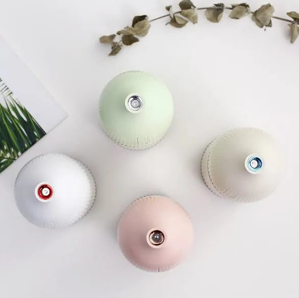 White USB-powered aromatherapy diffuser and humidifier with LED light, 300ml capacity