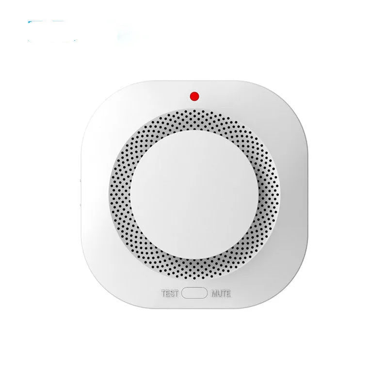 White wireless smoke detector with 433MHz transmission and low battery alert for home fire safety
