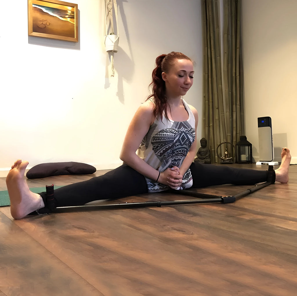 Leg stretcher with two extension bars and centre handle for home flexibility training