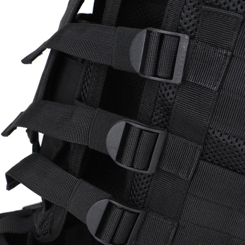 Men's nylon camouflage tactical vest with adjustable shoulder and waist buckles, one size 50x60cm