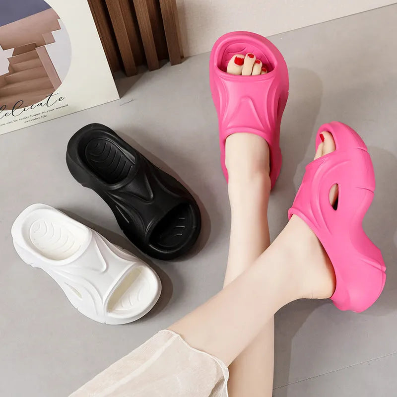 Women's thick-soled EVA beach slippers in white, black and rose red colours