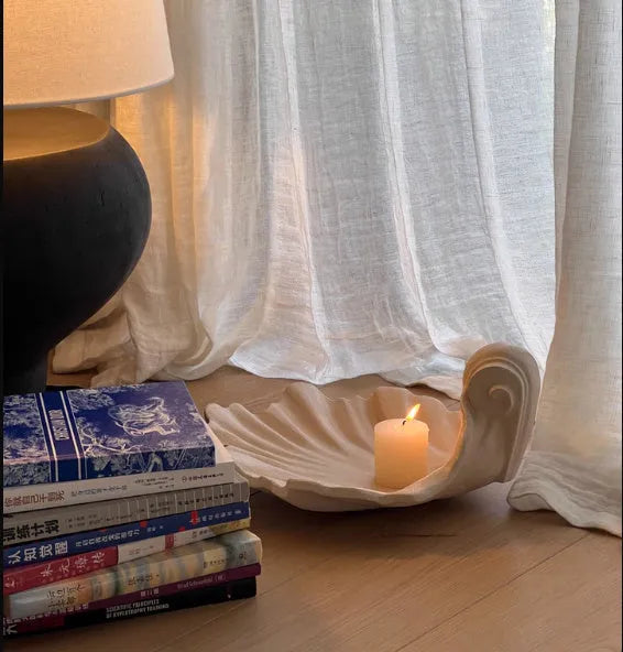 White resin simulation shell fruit plate ornament with light luxury styling