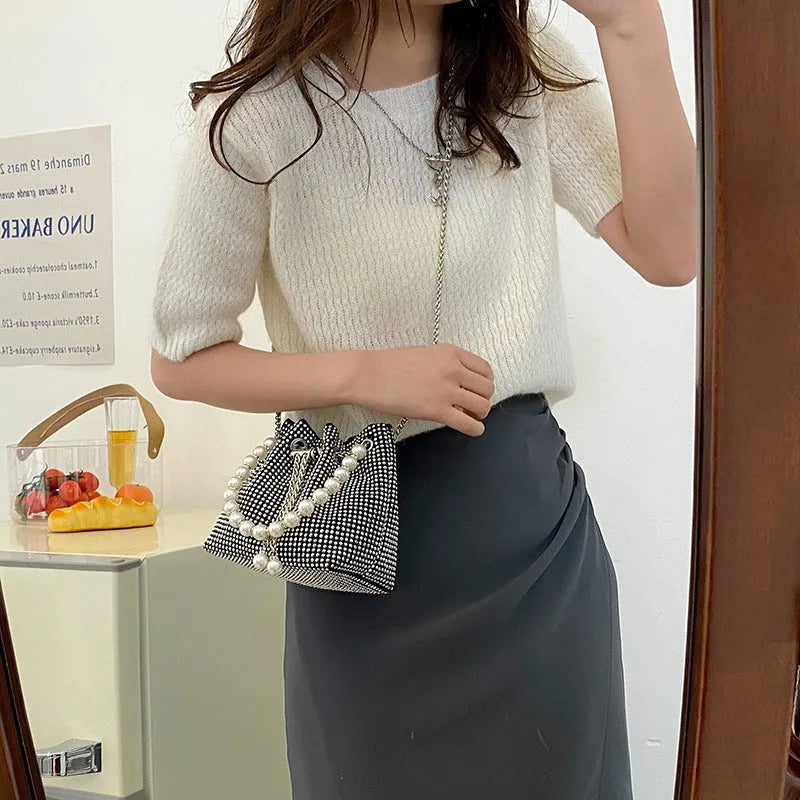 Light diamond shoulder bag crossbody with chain strap and three-dimensional pocket