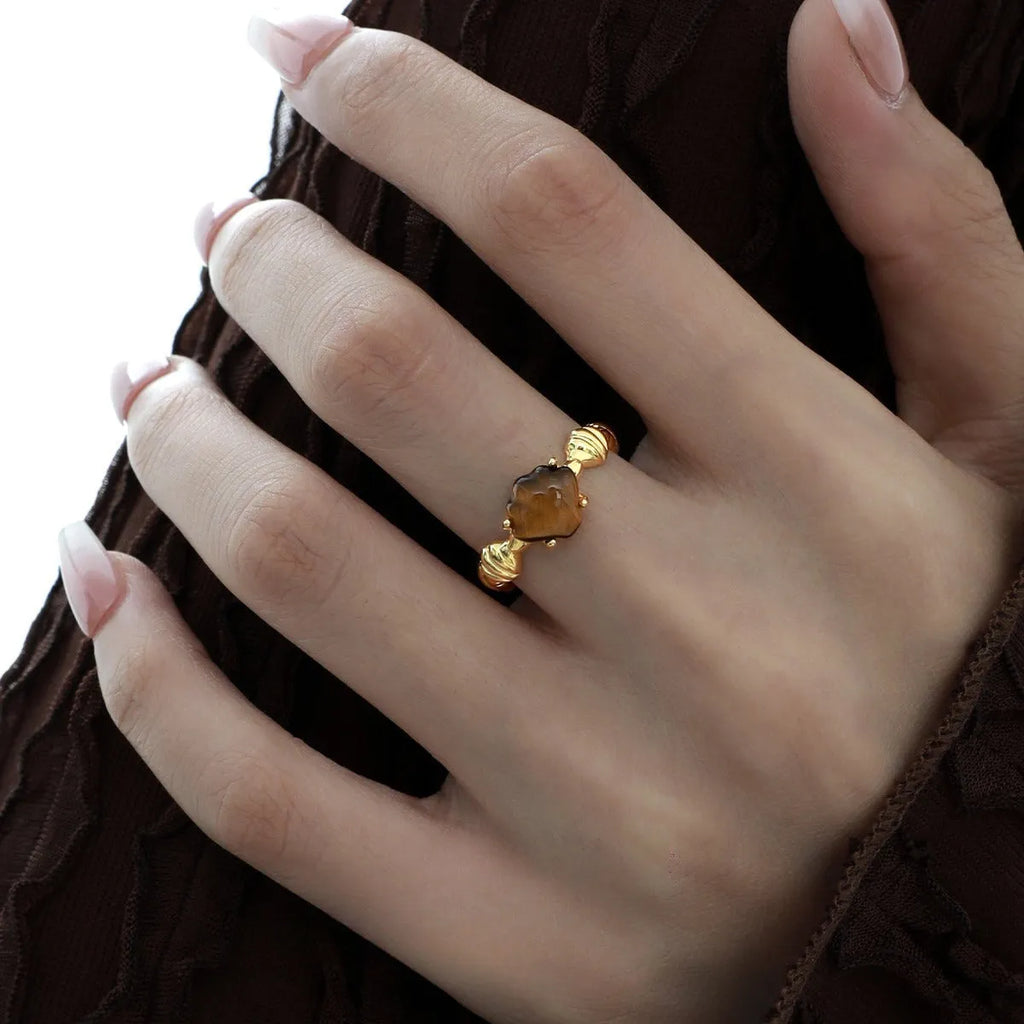 Adjustable silver ring with shell and tiger eye stone in white gold electroplated finish